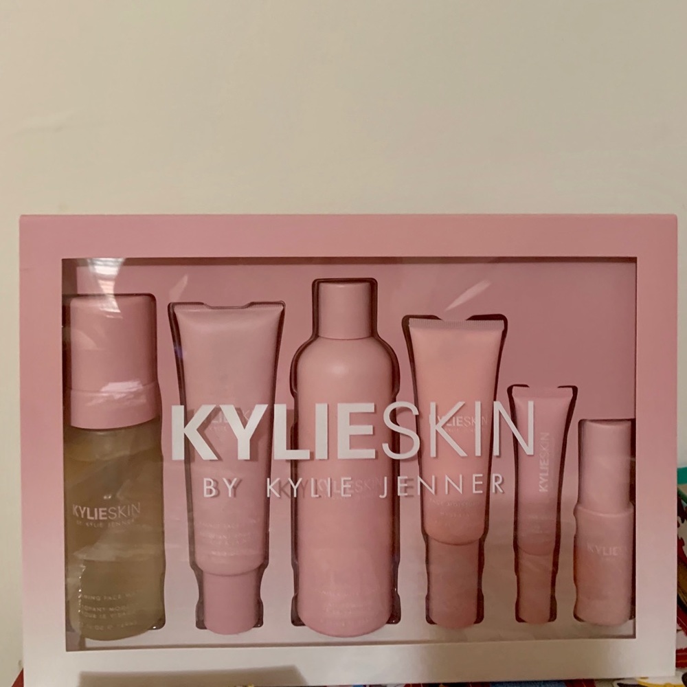 Kylie Skin Kit